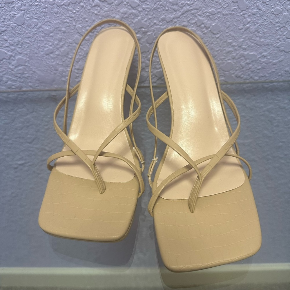 Straply Nude Heels No Brand Sz 8.5